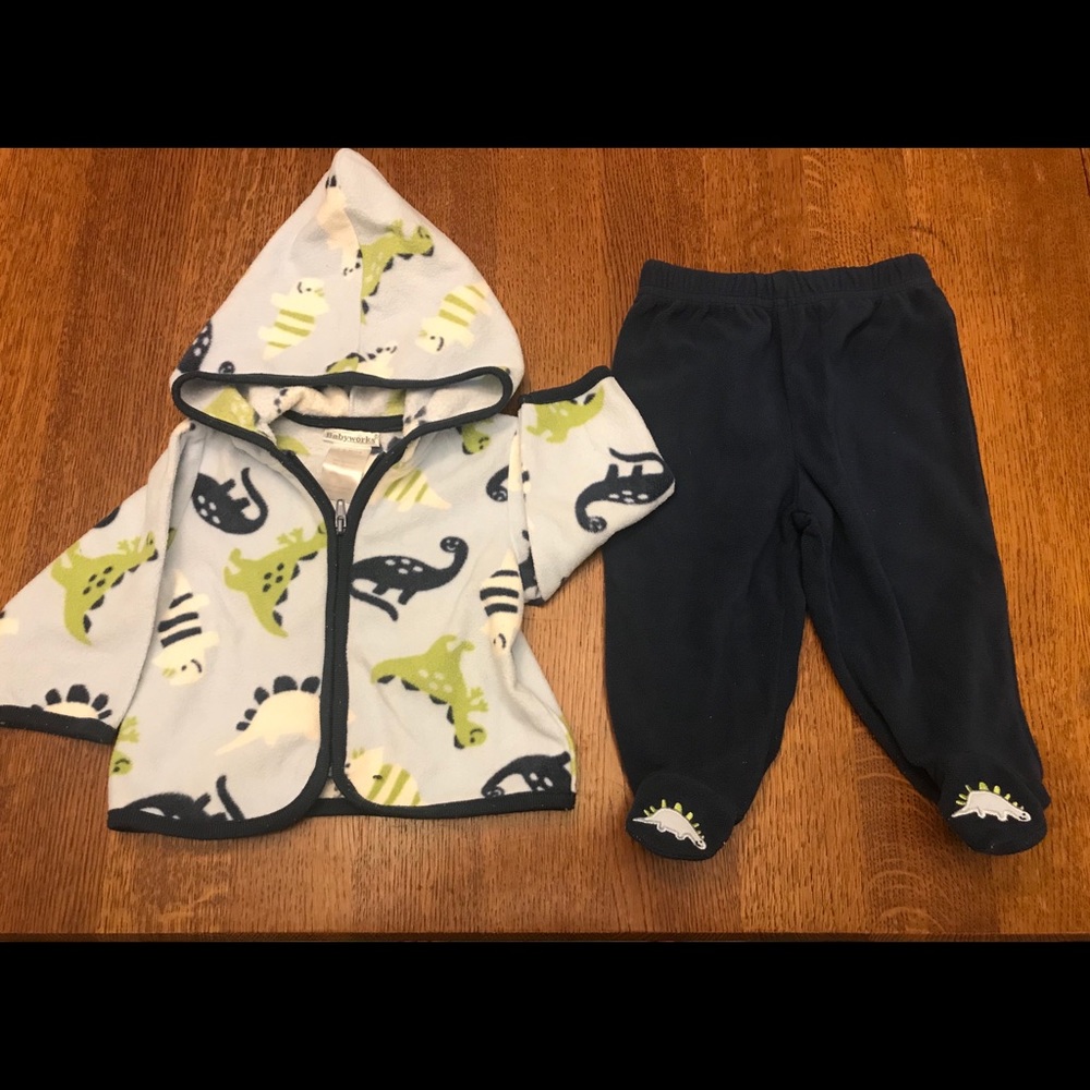 🌟4 for $20🌟 3-6 Months Boy’s Fleece  Outfit